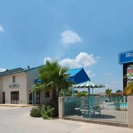 Garden Inn - Near At&T Center